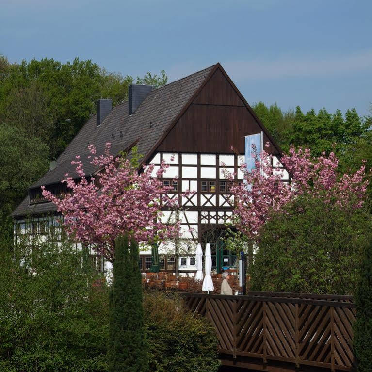 Hotel Restaurant Hof Hueck Bad Sassendorf Exterior foto